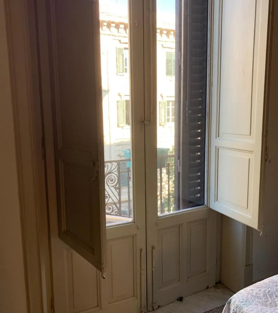 Konukevi Arcobaleno Otel Palermo